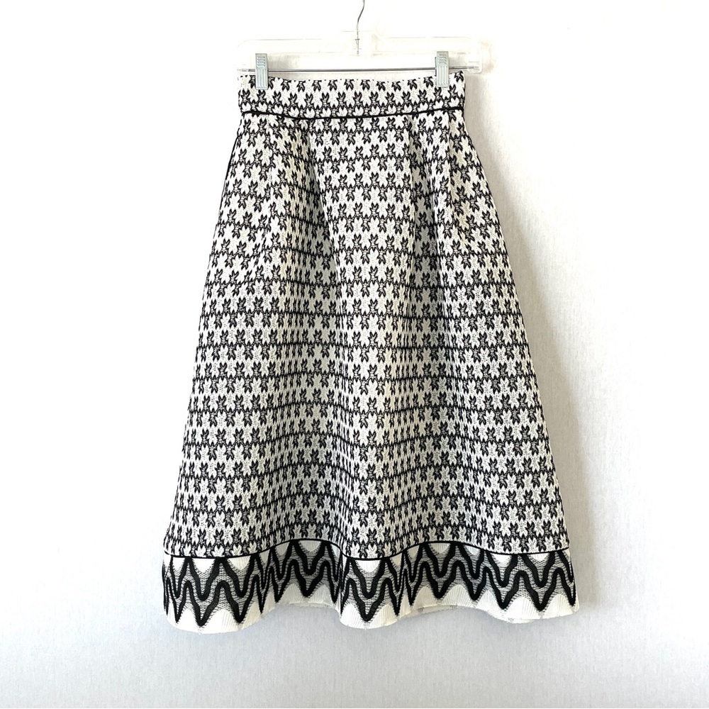 MAJE Josy Pleated Black and White Lace Midi Skirt - Picture 3 of 15